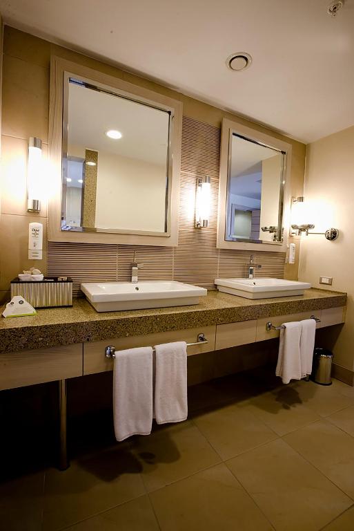 cheap resort hotels to Spend holiday with family