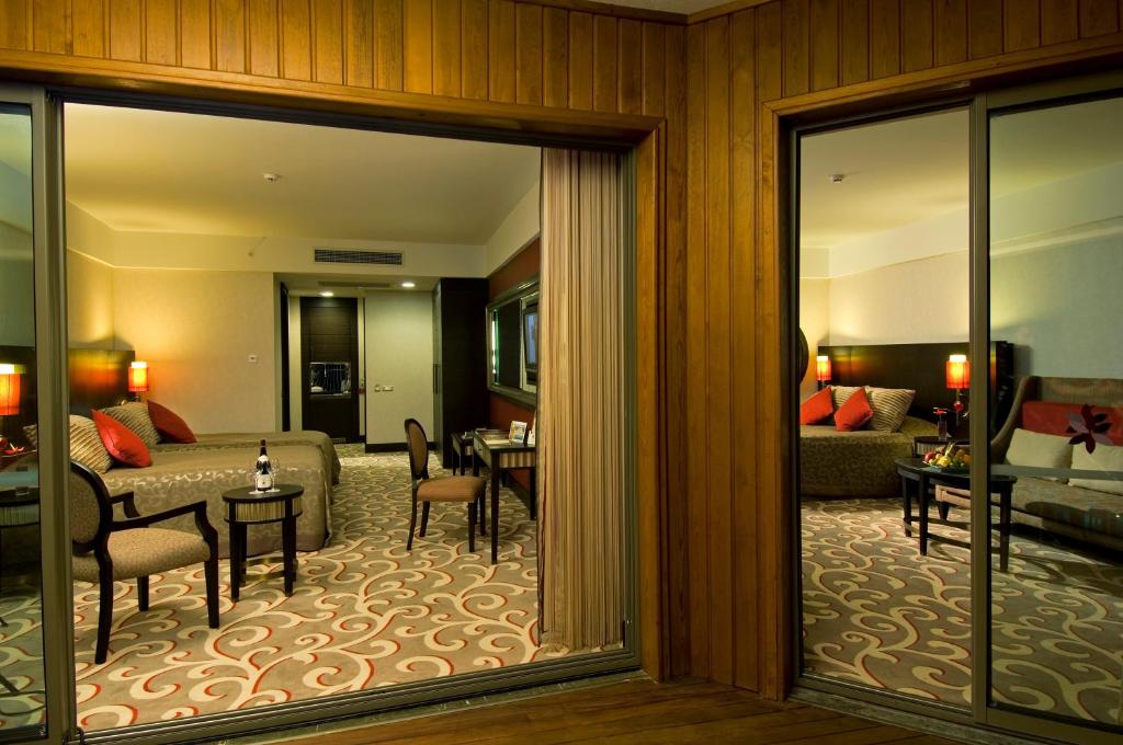 cheap resort hotels to Spend holiday with family