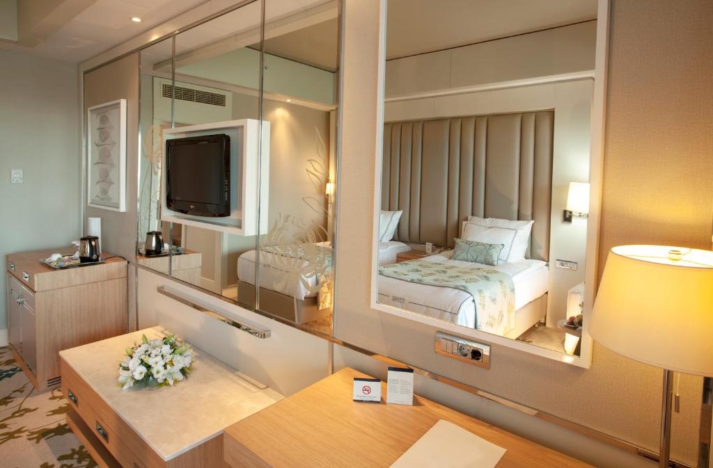 cheap resort hotels to Spend holiday with family