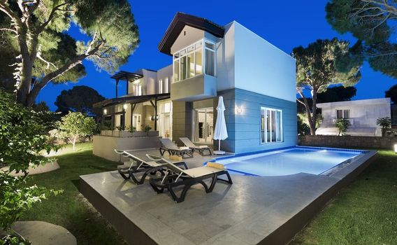 Papillon Ayscha Antalya Front View