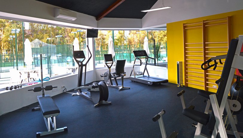 cheap resort hotels to Spend holiday with family