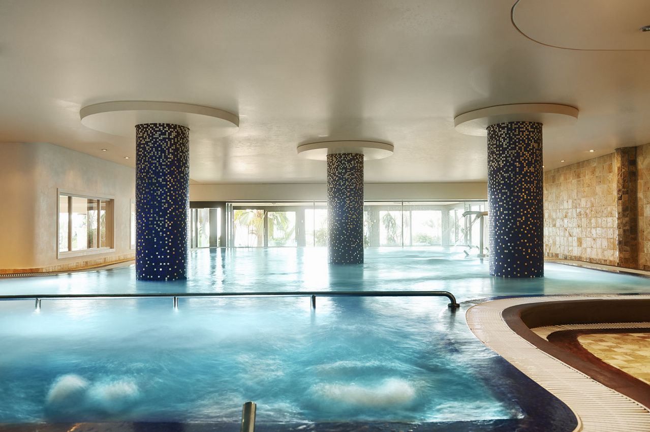 cheap resort hotels to Spend holiday with family