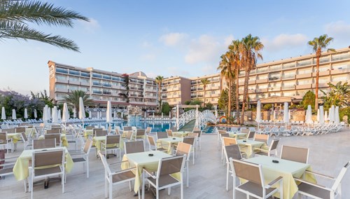 cheap resort hotels in Turkey to Spend holiday with family