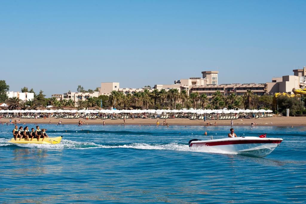 cheap resort hotels to Spend holiday with family