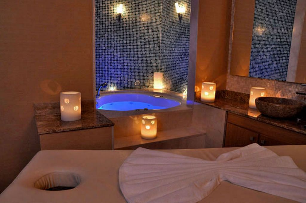 cheap resort hotels to Spend holiday with family