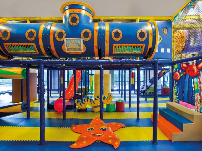 cheap resort hotels to Spend holiday with family