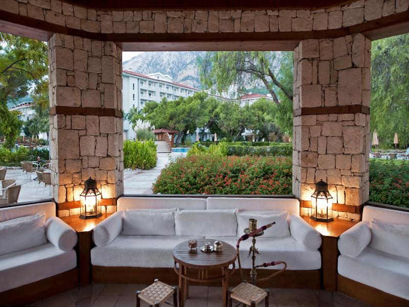 cheap resort hotels to Spend holiday with family