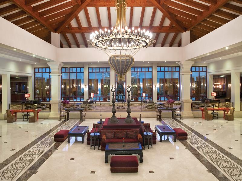 cheap resort hotels to Spend holiday with family