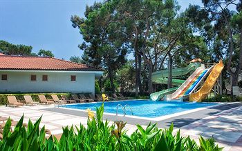 cheap resort hotels to Spend holiday with family