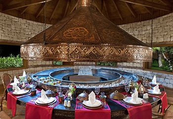 cheap resort hotels to Spend holiday with family