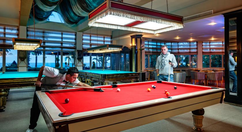 cheap resort hotels to Spend holiday with family