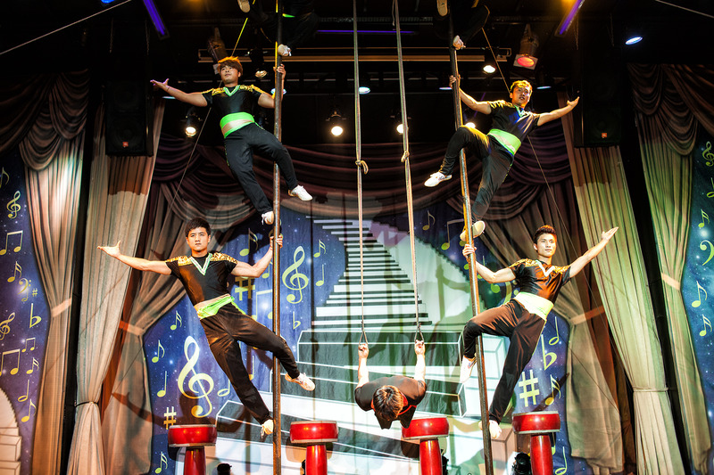 cheap resort hotels to Spend holiday with family