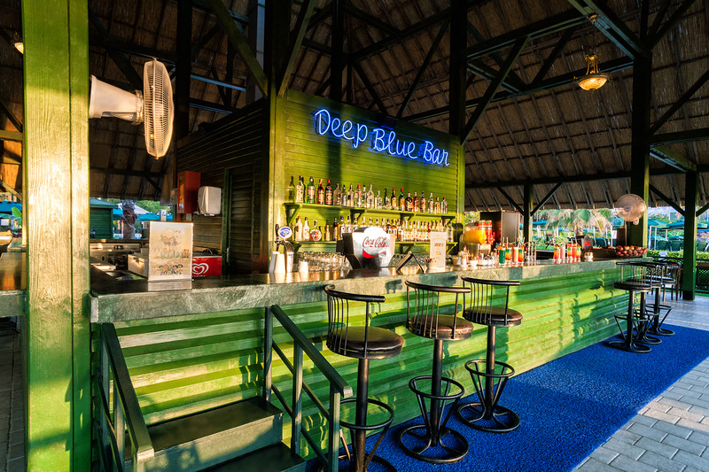 cheap resort hotels to Spend holiday with family