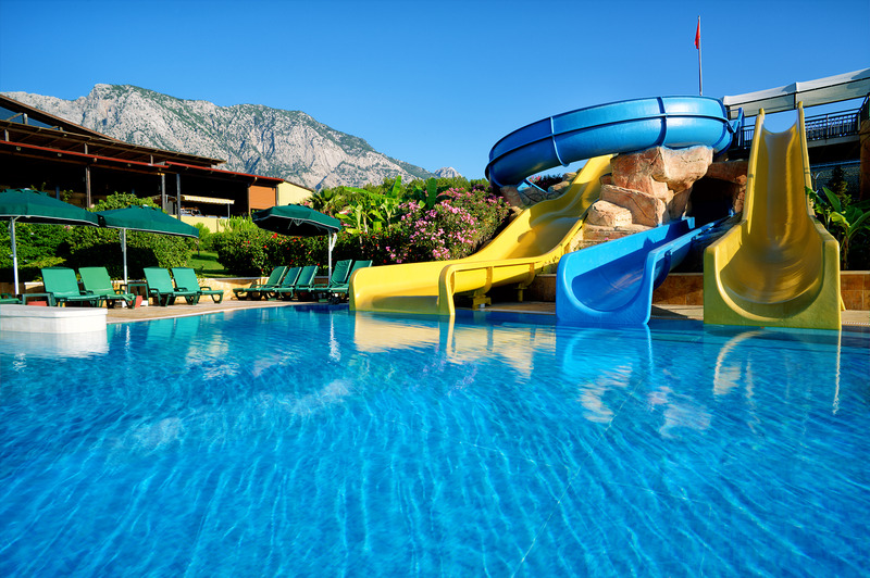 cheap resort hotels to Spend holiday with family