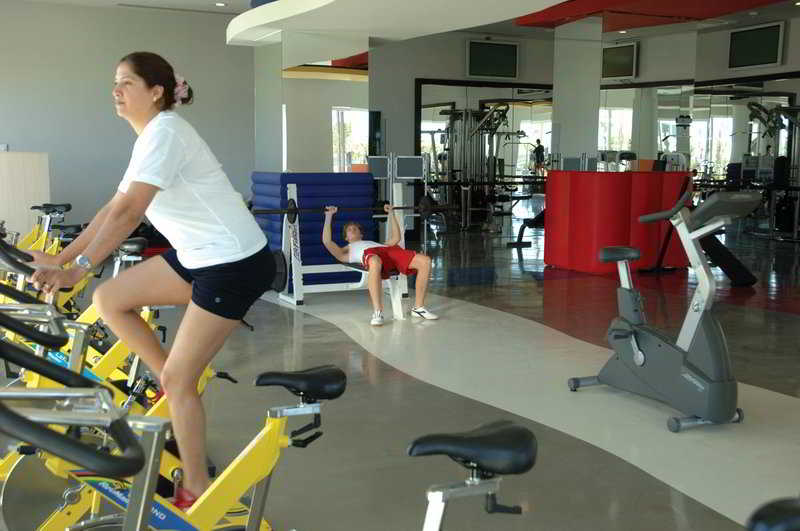 cheap resort hotels to Spend holiday with family