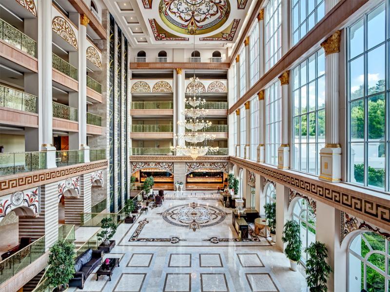 cheap resort hotels to Spend holiday with family