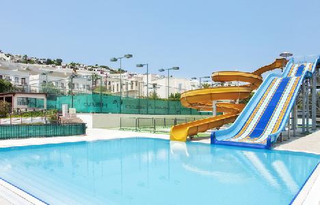 cheap resort hotels to Spend holiday with family