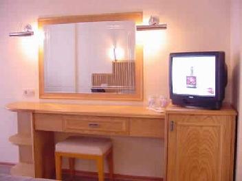 cheap resort hotels to Spend holiday with family