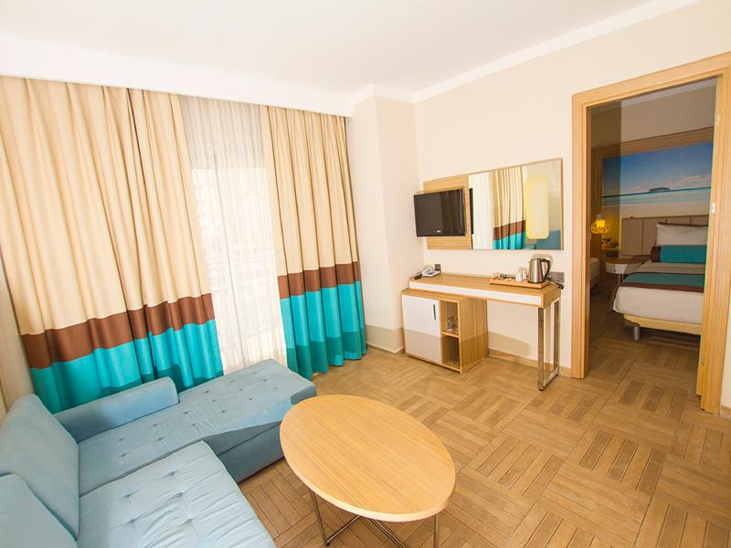 cheap resort hotels to Spend holiday with family