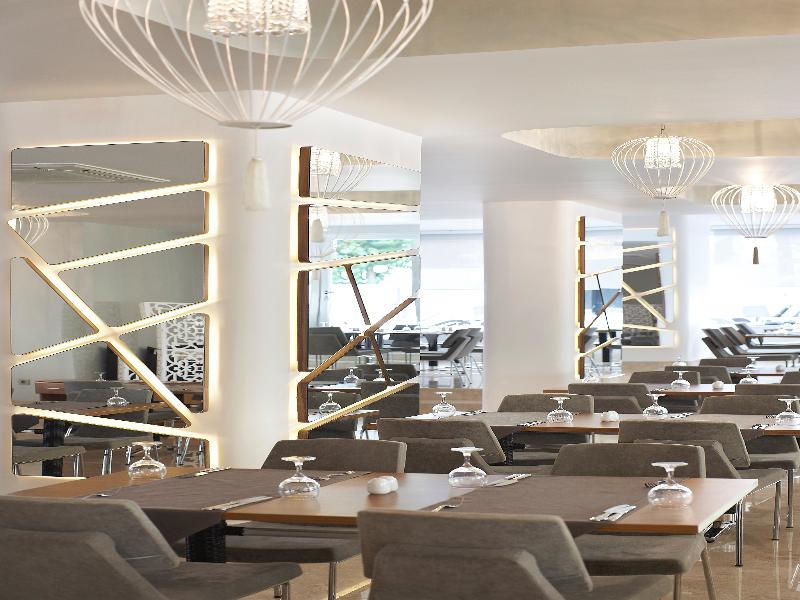 cheap resort hotels to Spend holiday with family