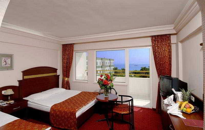 cheap resort hotels to Spend holiday with family