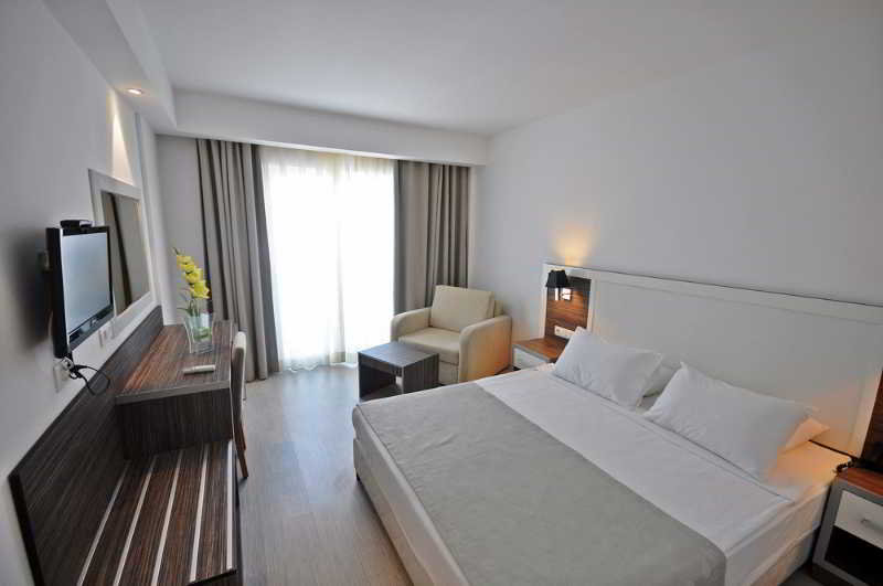 cheap resort hotels to Spend holiday with family