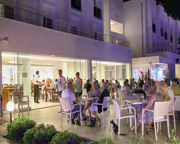 cheap resort hotels to Spend holiday with family