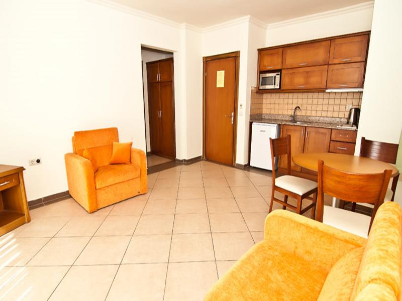 cheap resort hotels to Spend holiday with family