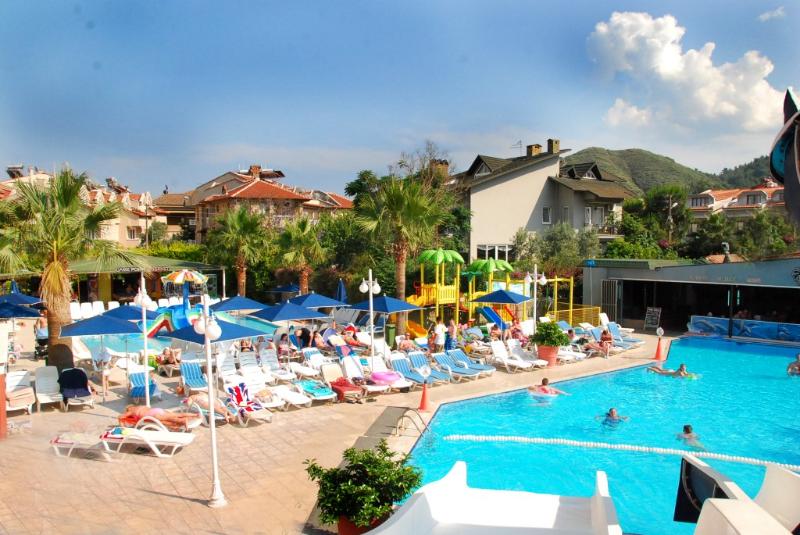 cheap resort hotels to Spend holiday with family