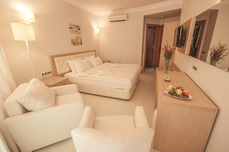 cheap resort hotels to Spend holiday with family