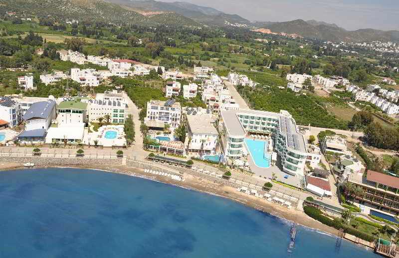 cheap resort hotels to Spend holiday with family