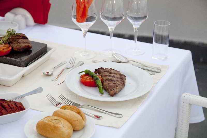 cheap resort hotels to Spend holiday with family