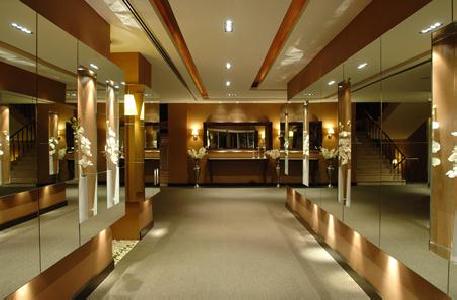 cheap resort hotels to Spend holiday with family