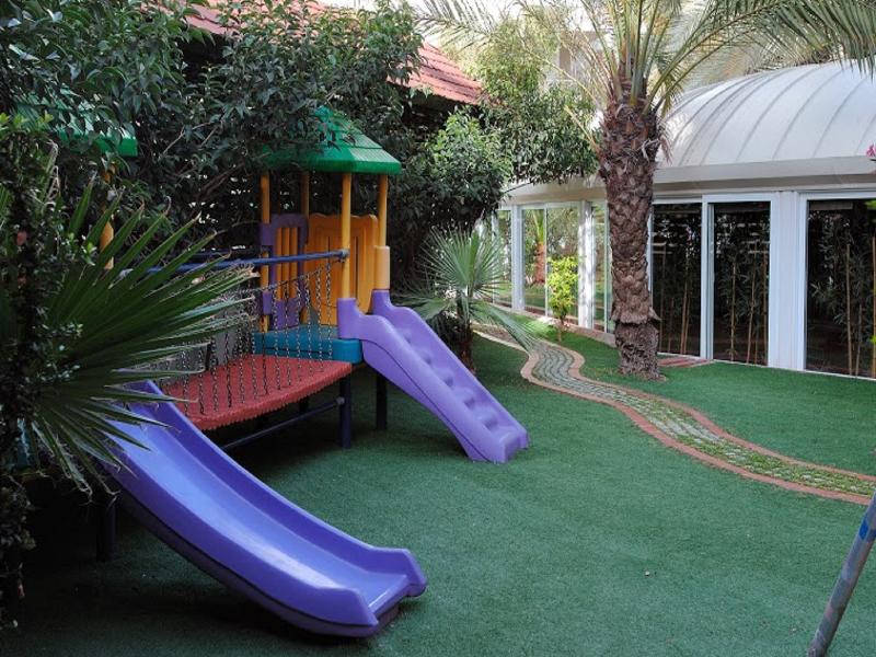 cheap resort hotels to Spend holiday with family