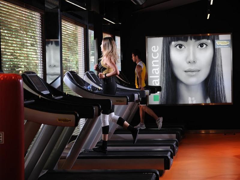 cheap resort hotels to Spend holiday with family