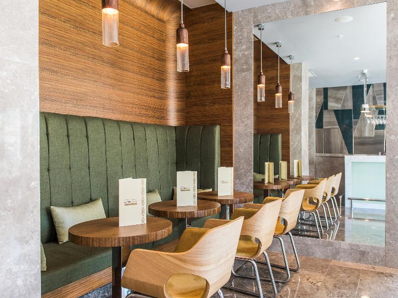 cheap resort hotels to Spend holiday with family