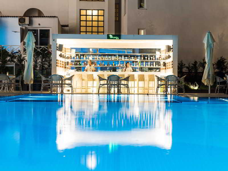 cheap resort hotels to Spend holiday with family