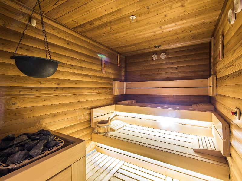 cheap resort hotels to Spend holiday with family