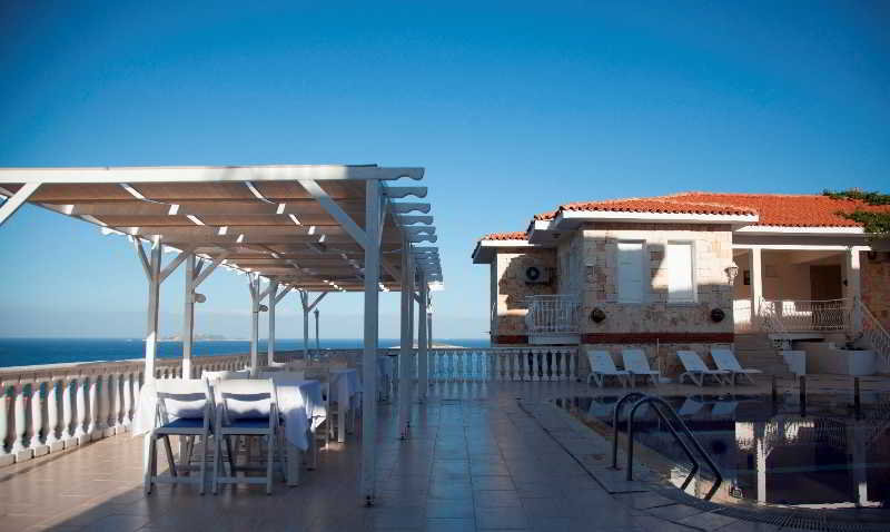 cheap resort hotels to Spend holiday with family