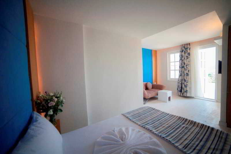 cheap resort hotels to Spend holiday with family