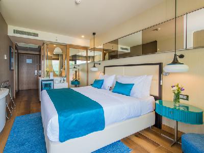 cheap resort hotels to Spend holiday with family