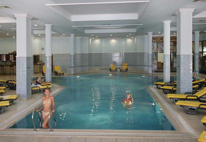 cheap resort hotels to Spend holiday with family