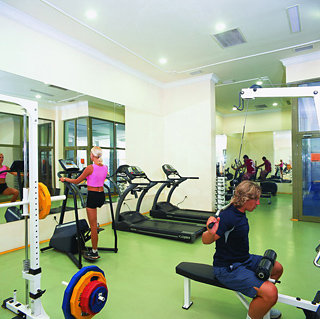 cheap resort hotels to Spend holiday with family