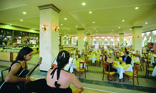 cheap resort hotels to Spend holiday with family