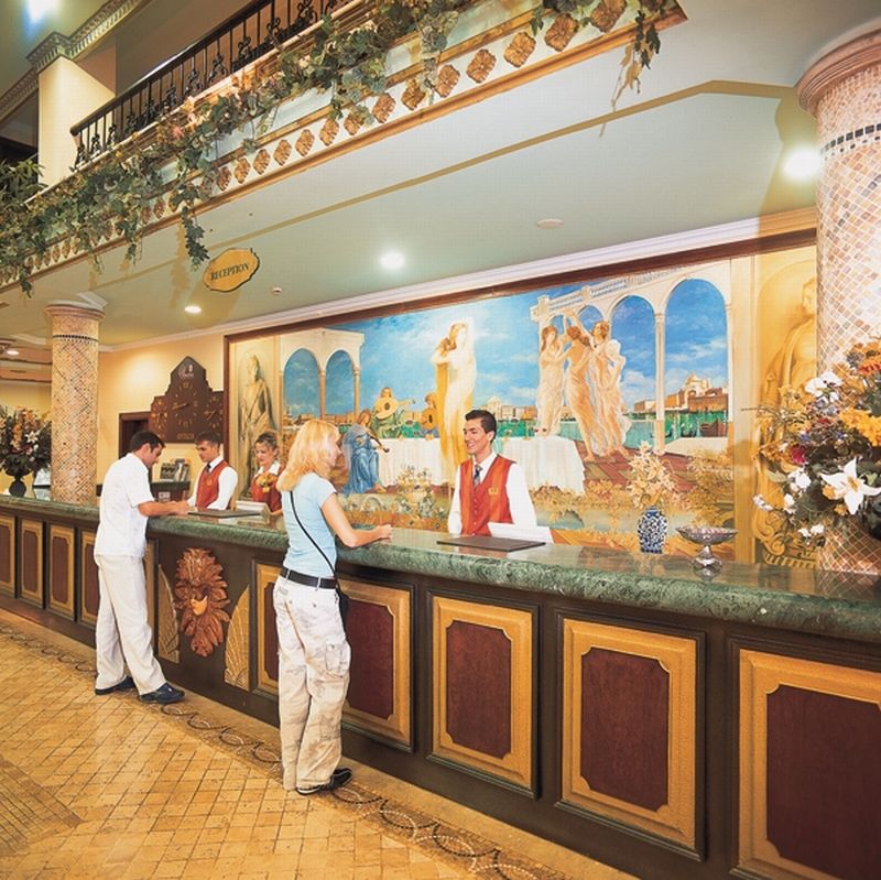 cheap resort hotels to Spend holiday with family