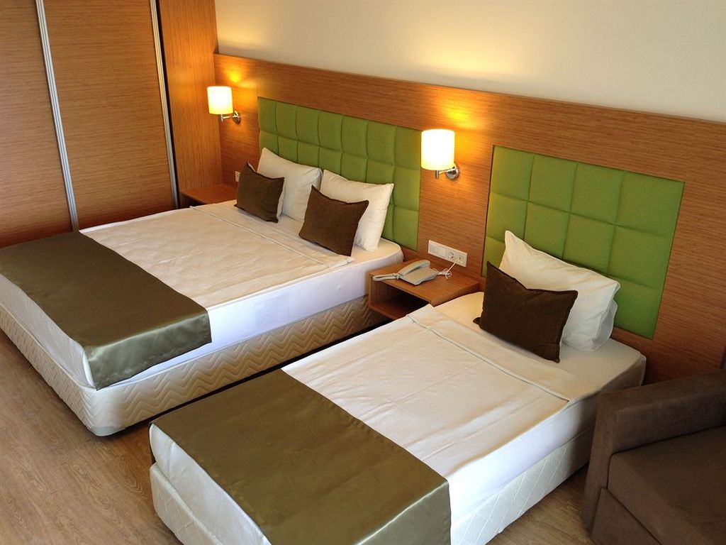 cheap resort hotels to Spend holiday with family