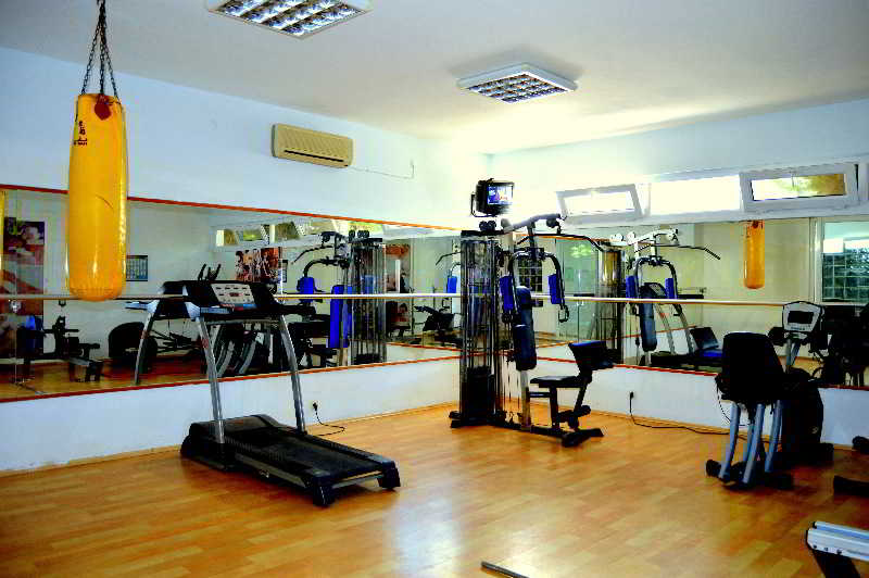 cheap resort hotels to Spend holiday with family