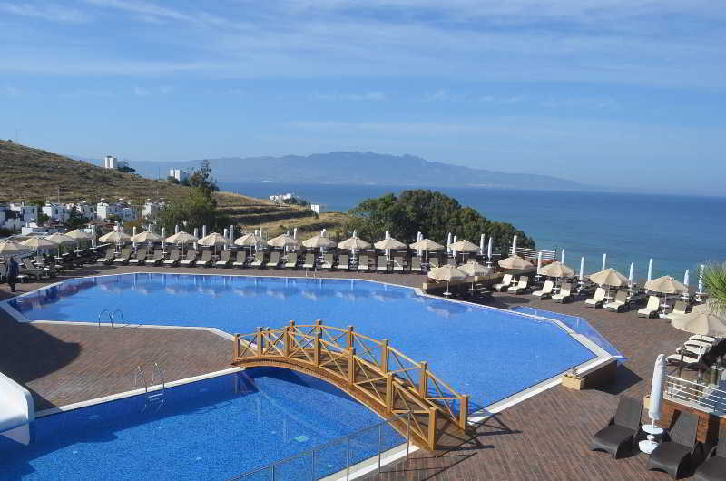 cheap resort hotels to Spend holiday with family