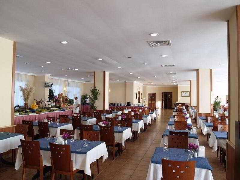 cheap resort hotels to Spend holiday with family