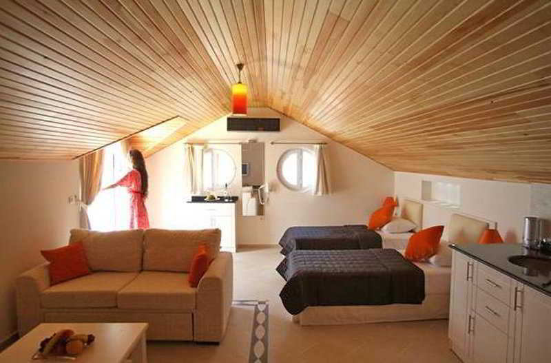 cheap resort hotels to Spend holiday with family